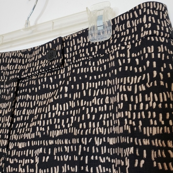 NEW LOFT Marisa Modern  Black Cream Abstract Cropped Pants Stretch Ankle Summer - Picture 2 of 14